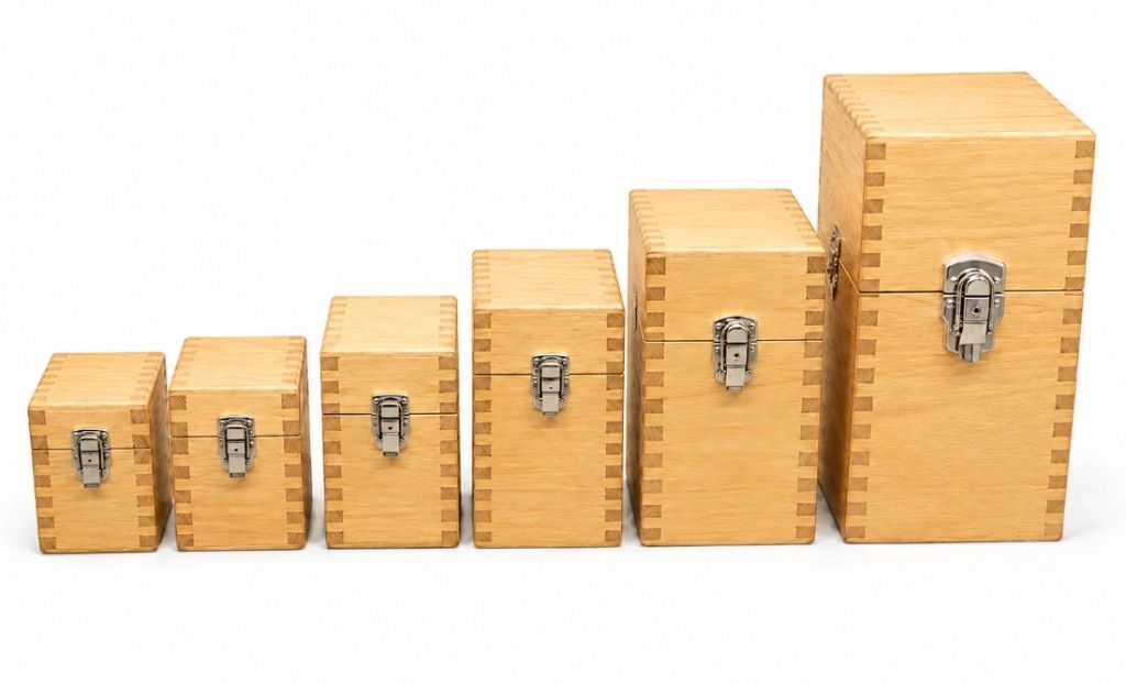F1 wooden box row